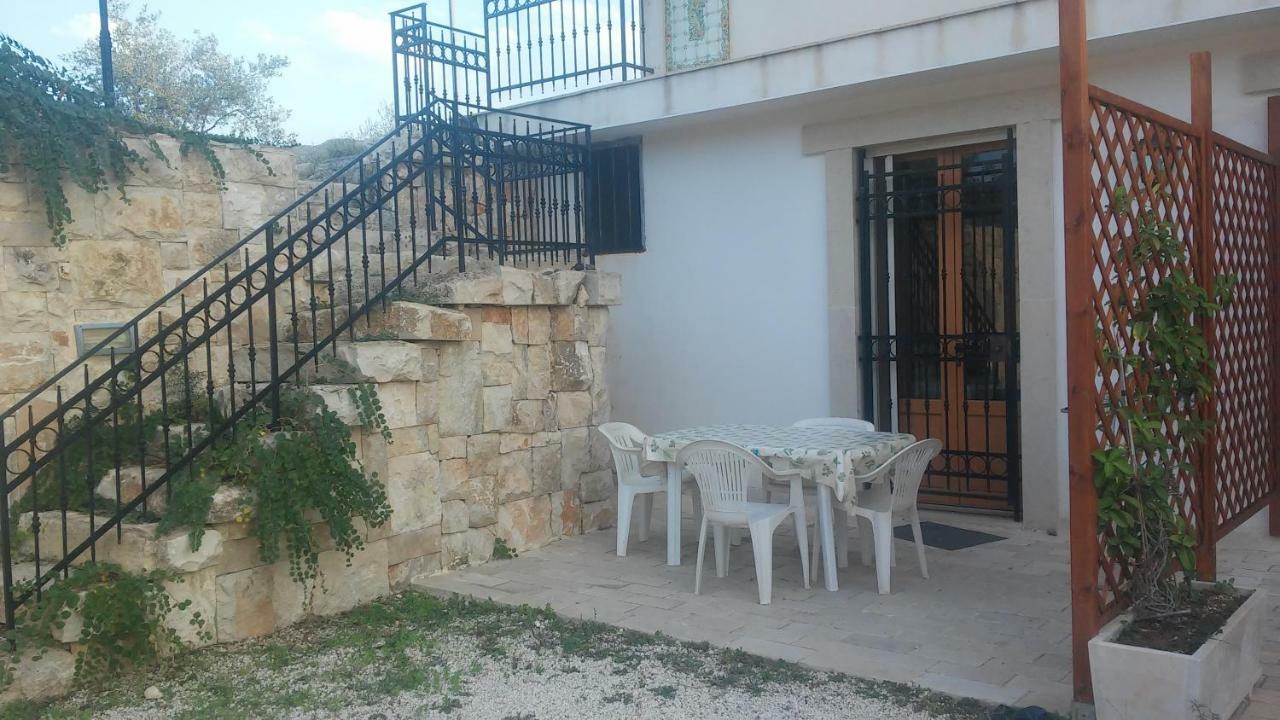 Apartment Behara